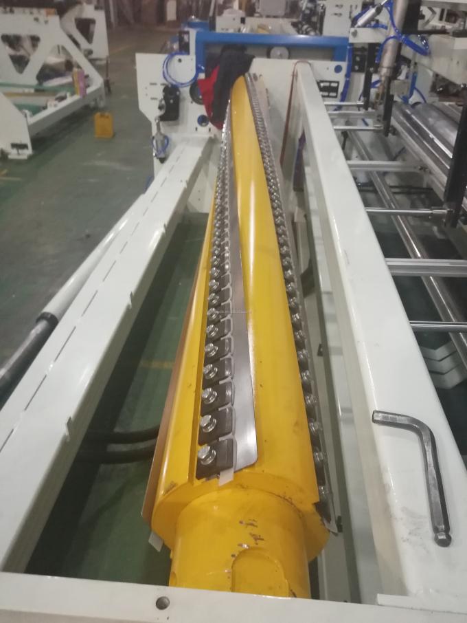 Chaîne de production facile à utiliser de papier de soie de soie papier de soie de soie faisant la machine de rewinder de serviette de papier hygiénique de cuisine de machine