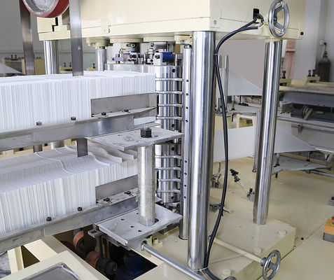 Feuilles de PLC 3000 de moteur de SIEMENS/machine minimum de fabrication de serviette