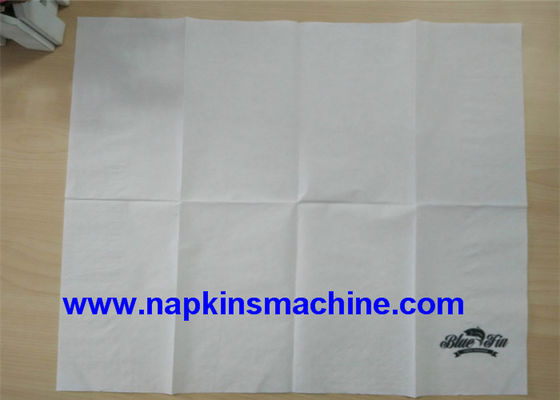 1 / 8 400mm fois 2000 feuilles/Min Napkin Manufacturing Machine