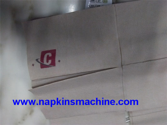 600 machine de pliage de serviette de PLC de fois de morceaux/minute 4