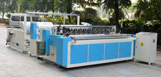 Rouleau de papier hygiénique de petit pain enorme de contrôle de PLC grand faisant la machine