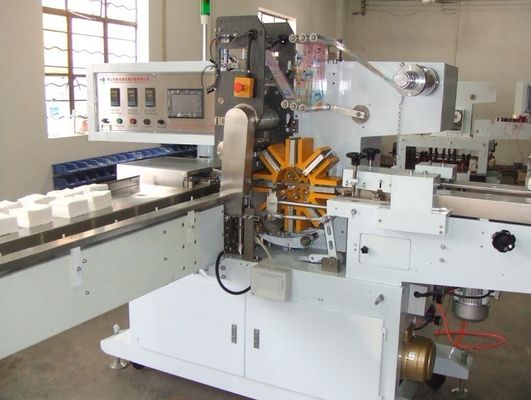 Machine de conditionnement faciale complètement automatique de serviette par l'emballage/se pliant et scellant