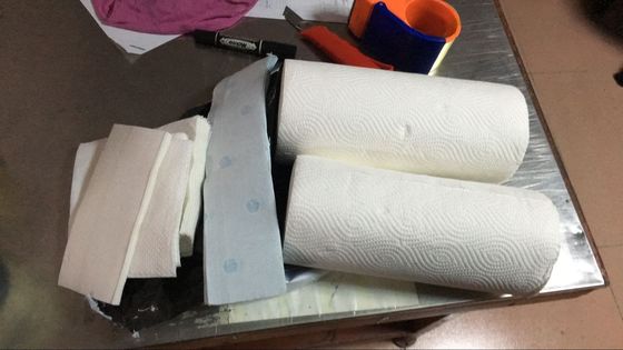 CE rebobinant le rouleau de papier hygiénique réutilisé par taille de 500mm faisant la machine